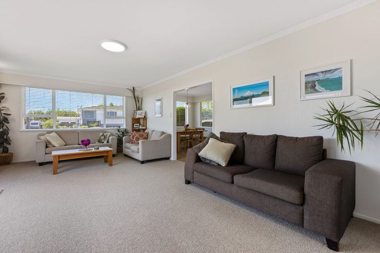 Photo of property in 46 Nevada Drive, Merrilands, New Plymouth, 4312