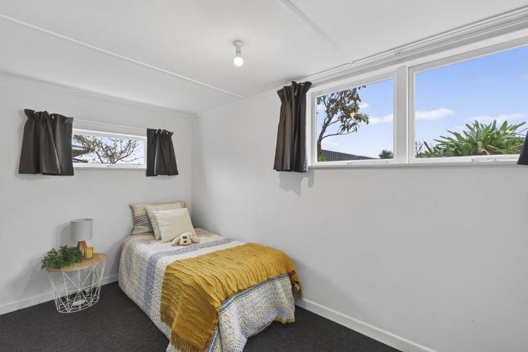 Photo of property in 6 Watene Crescent, Waitara, 4320