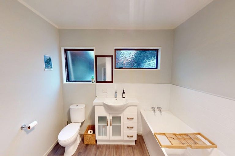Photo of property in 10 Essex Place, Springvale, Whanganui, 4501