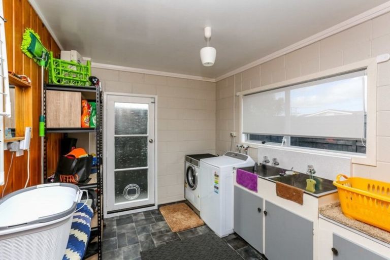 Photo of property in 4 Carver Place, Lynmouth, New Plymouth, 4310