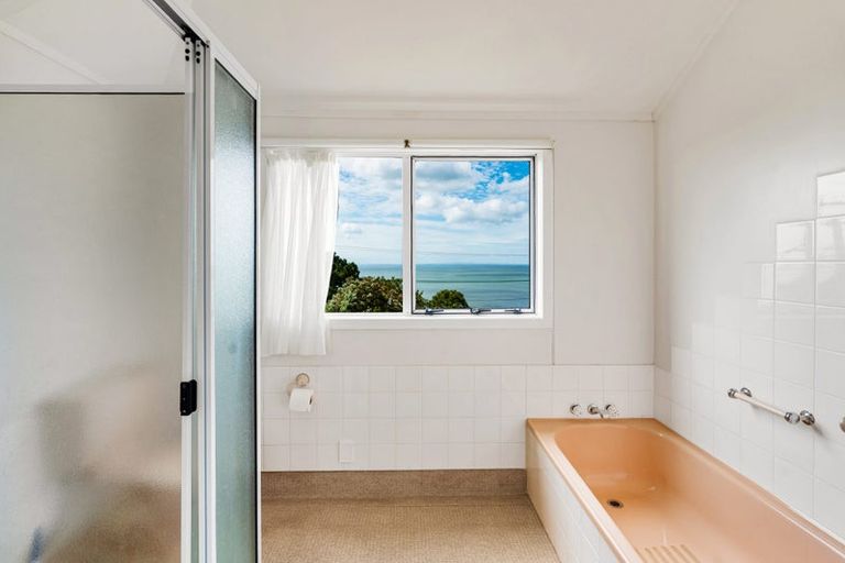Photo of property in Salisbury Court, 1/139 Connell Street, Blockhouse Bay, Auckland, 0600