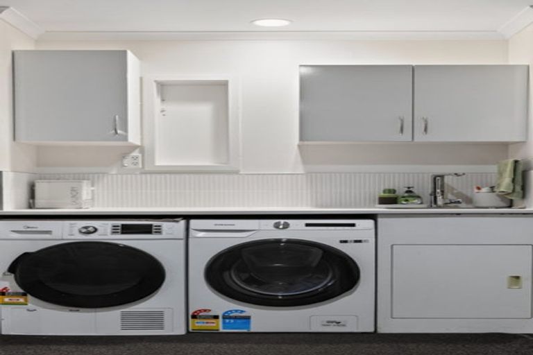 Photo of property in 30 Amberley Crescent, Bethlehem, Tauranga, 3110