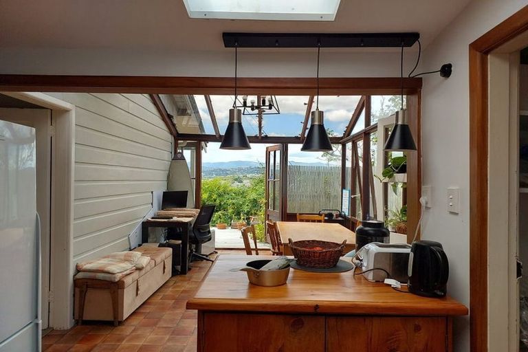 Photo of property in 2 Naughton Terrace, Kilbirnie, Wellington, 6022