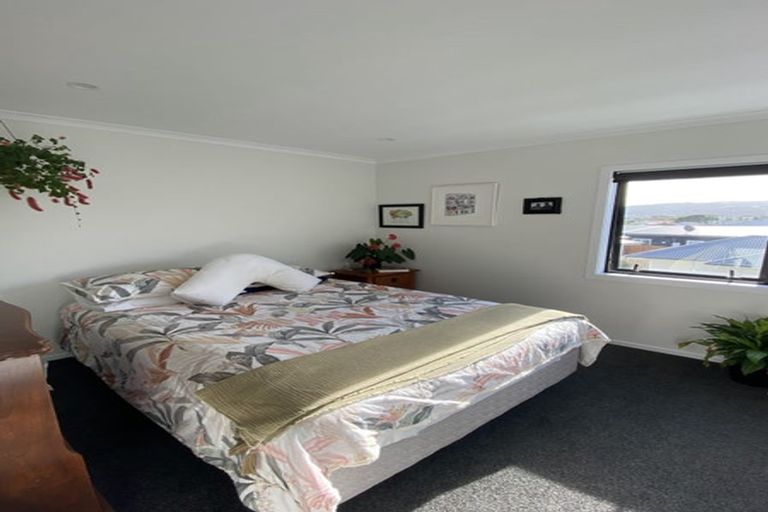 Photo of property in 16 Kauamo Close, Waiwhetu, Lower Hutt, 5010