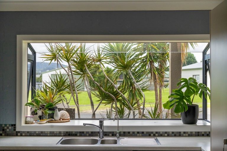 Photo of property in 15 Springbok Avenue, Whitianga, 3510