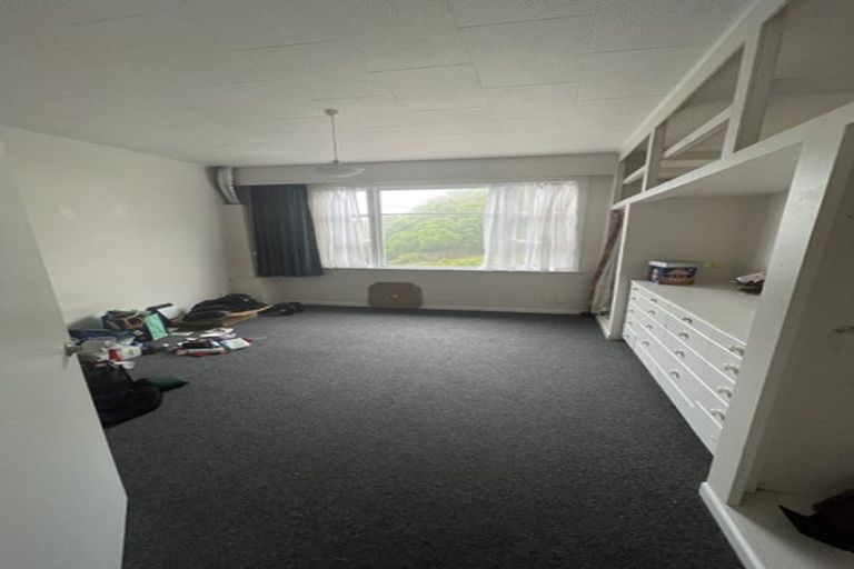Photo of property in 6 Epsom Way, Karori, Wellington, 6012