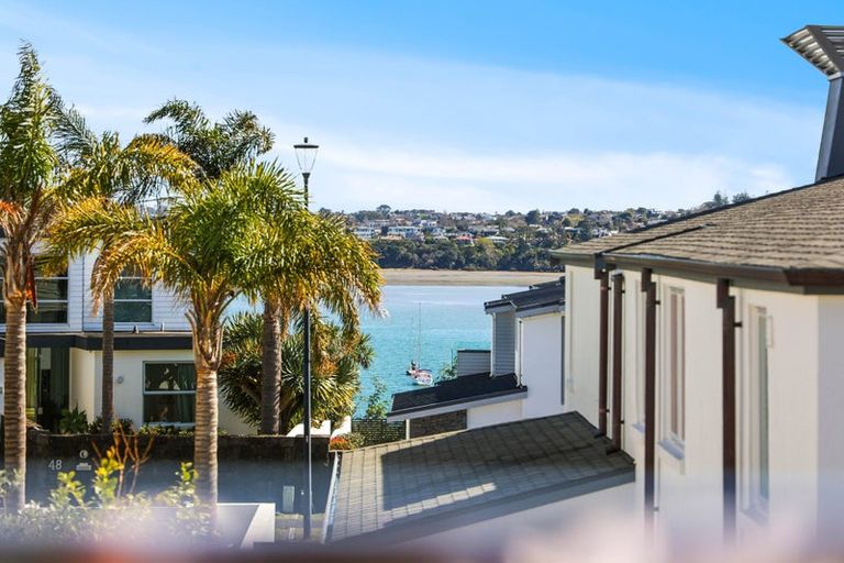 Photo of property in 41 Compass Way, Half Moon Bay, Auckland, 2012