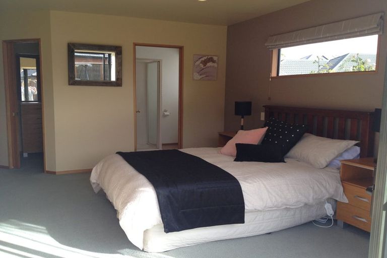 Photo of property in 19 Wisteria Place, Parklands, Christchurch, 8083