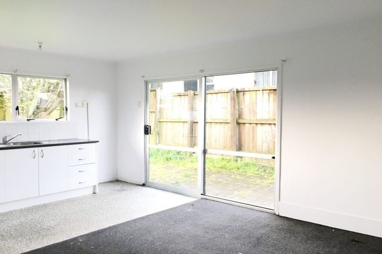 Photo of property in 33 Mcdivitt Street, Manurewa, Auckland, 2102