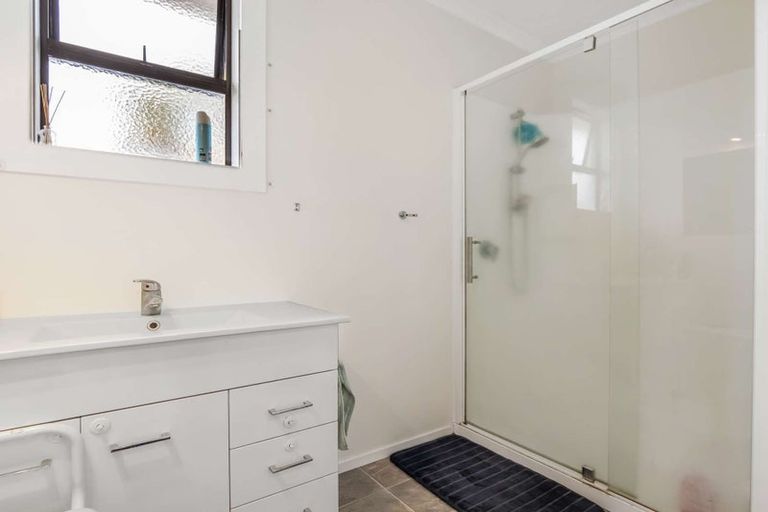 Photo of property in 18 Kowhai Avenue, Edgecumbe, 3120