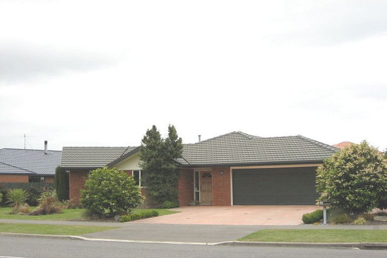 Photo of property in 41 Broadhaven Avenue, Parklands, Christchurch, 8083