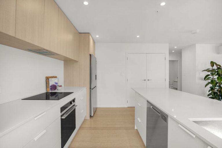 Photo of property in 1/200 Knights Road, Hutt Central, Lower Hutt, 5011