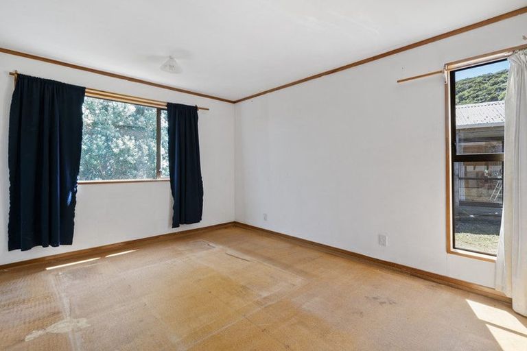 Photo of property in 50 Viewmont Drive, Harbour View, Lower Hutt, 5010