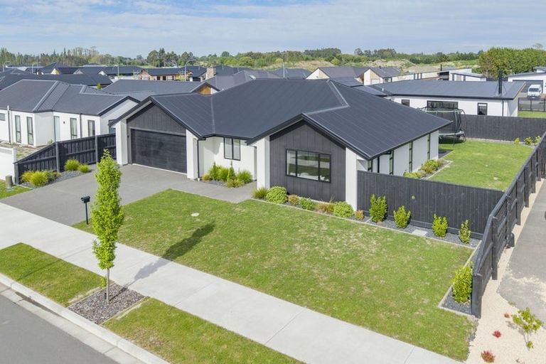 Photo of property in 16 Lusk Street, Rangiora, 7400