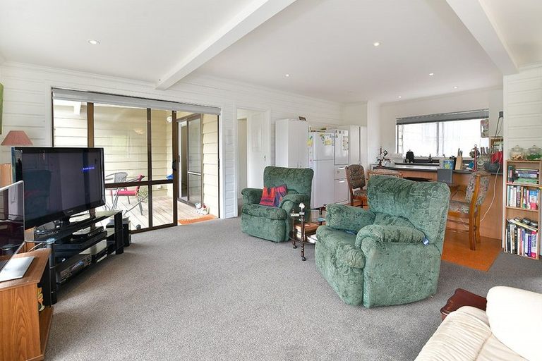 Photo of property in 7 Mangakura Road, Helensville, 0800