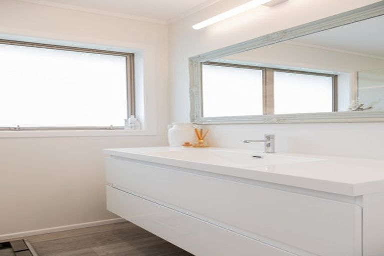 Photo of property in 18 Tuhangi Street, Te Kamo, Whangarei, 0112