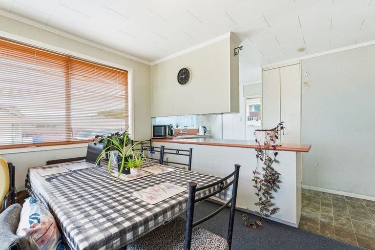 Photo of property in 6 Karamu Street, Tawhero, Whanganui, 4501