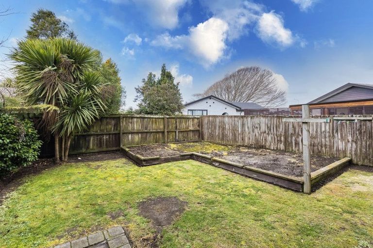Photo of property in 29 Te Maru Place, Redwood, Christchurch, 8051