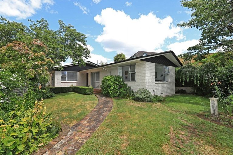 Photo of property in 4 Muritai Crescent, Havelock North, 4130