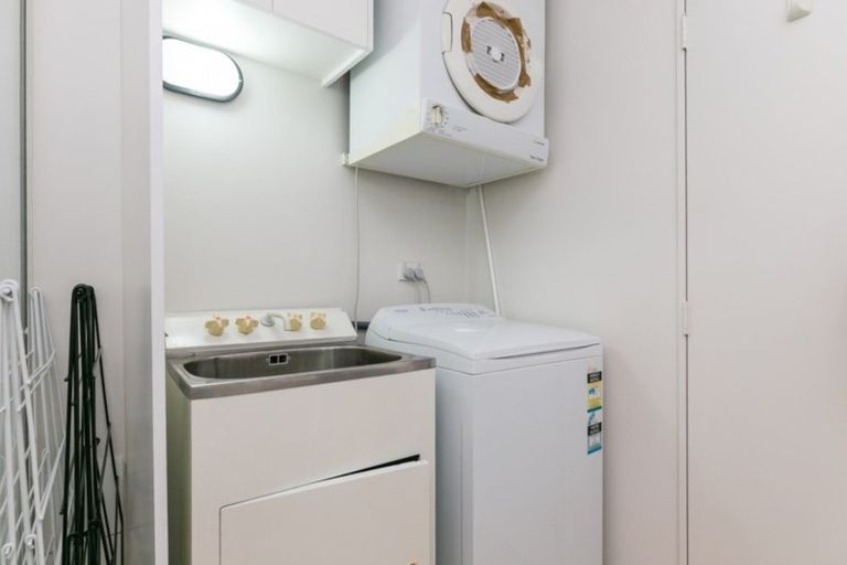 Photo of property in Anderson Apartments, 11/248 Willis Street, Te Aro, Wellington, 6011