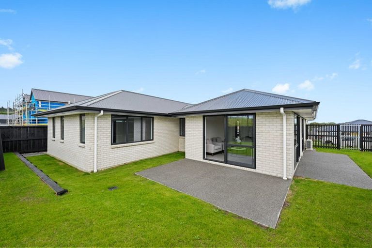 Photo of property in 3 Celeste Terrace, Peacocke, 3206