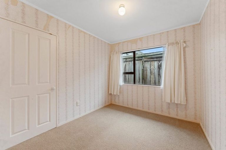 Photo of property in 6a Brian Avenue, Forrest Hill, Auckland, 0620