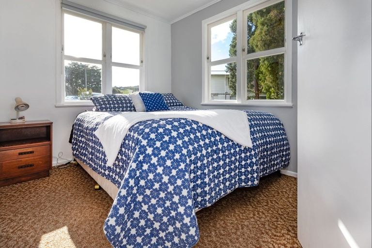 Photo of property in 5 Daphne Road, Tairua, 3508