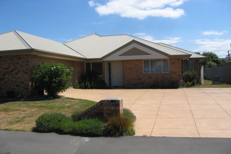 Photo of property in 18 Baltimore Green, Shirley, Christchurch, 8061