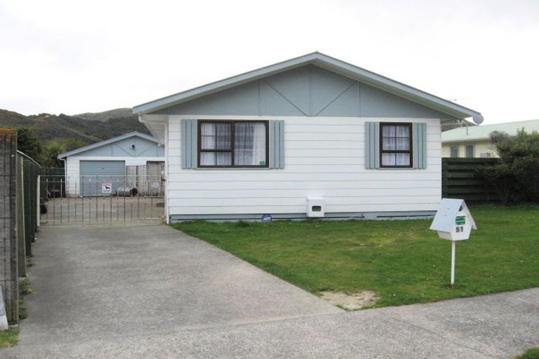Photo of property in 51 Berkeley Road, Wainuiomata, Lower Hutt, 5014