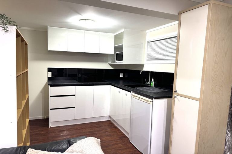 Photo of property in 1/38 Beulah Avenue, Rothesay Bay, Auckland, 0630