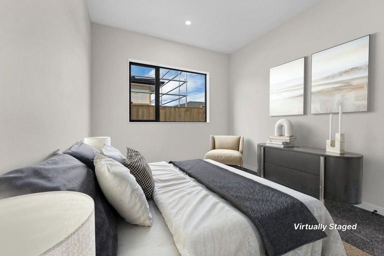 Photo of property in 31 Korowhiti Road, Clarks Beach, 2122