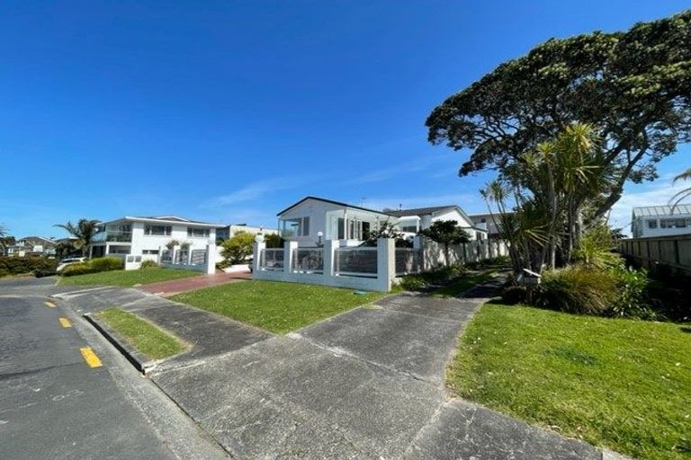 Photo of property in 1/3 Brown Street, Hauraki, Auckland, 0622