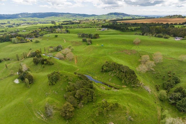 Photo of property in 51 Hinewa Road, Otumoetai, Tauranga, 3110