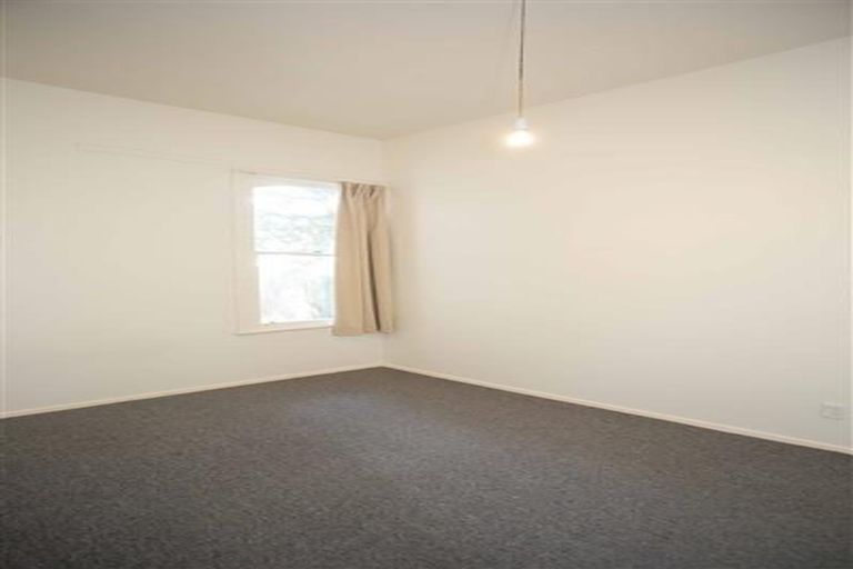 Photo of property in 36 Maarama Crescent, Aro Valley, Wellington, 6021