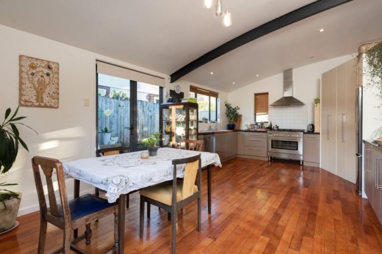 Photo of property in 282b Oceanbeach Road, Mount Maunganui, 3116