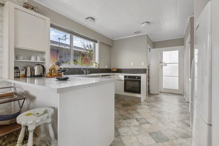 Photo of property in 9 Severn Place, Spotswood, New Plymouth, 4310