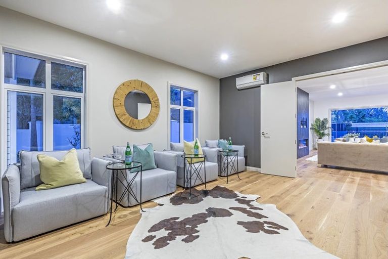 Photo of property in 19 Oak Manor Drive, Albany, Auckland, 0632