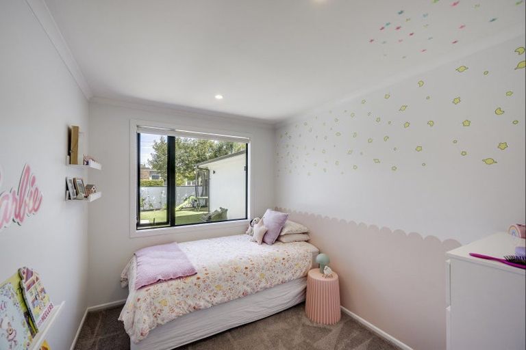 Photo of property in 23 Golding Road, Taradale, Napier, 4112