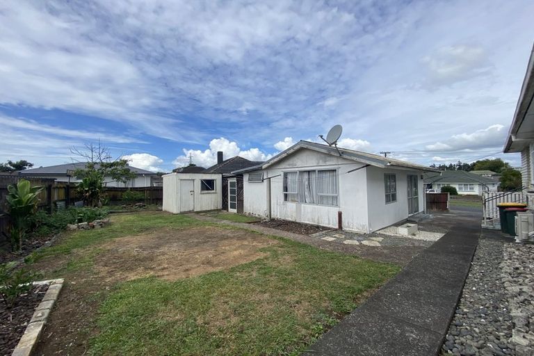 Photo of property in 16 Sandbrook Avenue, Otara, Auckland, 2023