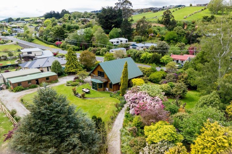 Photo of property in 7 Greenhithe Street, Waihola, Milton, 9073