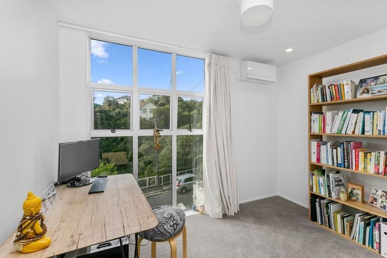 Photo of property in 8 Norna Crescent, Kelburn, Wellington, 6012