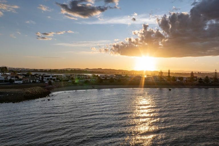 Photo of property in 4a Charles Street, Westshore, Napier, 4110