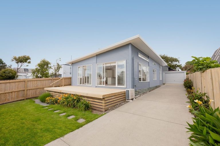 Photo of property in 100a Simpson Road, Papamoa Beach, Papamoa, 3118