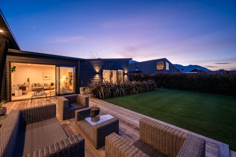 Photo of property in 5 Mcdonald Street, Wanaka, 9305