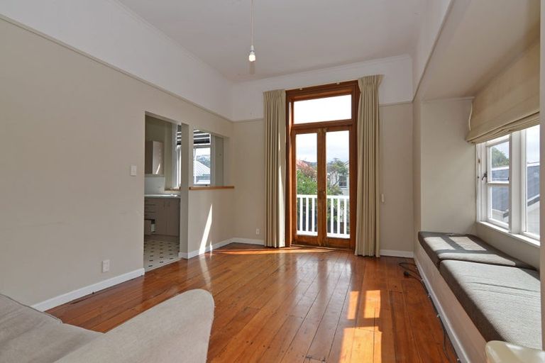 Photo of property in 122a Brougham Street, Mount Victoria, Wellington, 6011