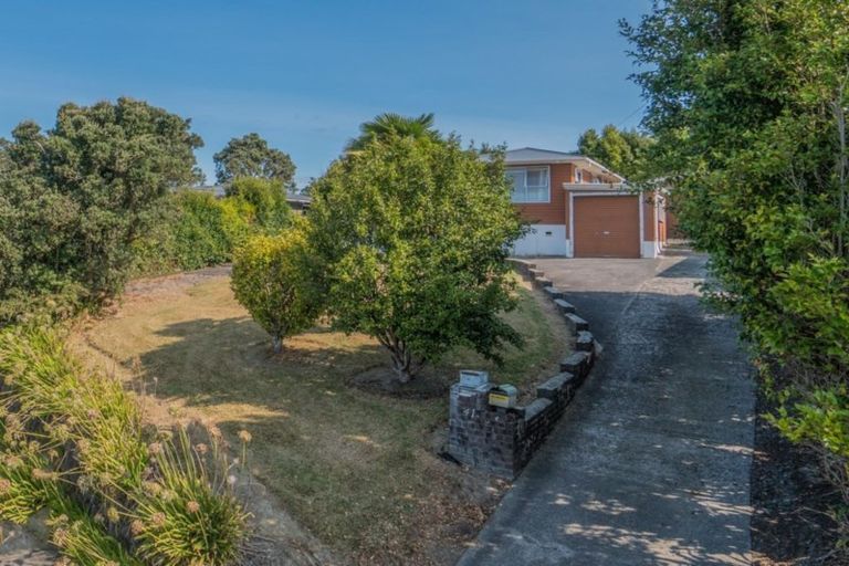Photo of property in 41 Parrs Cross Road, Henderson, Auckland, 0612