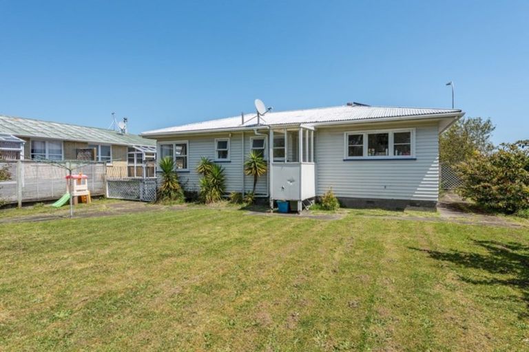 Photo of property in 64 Kapiti Road, Paraparaumu, 5032