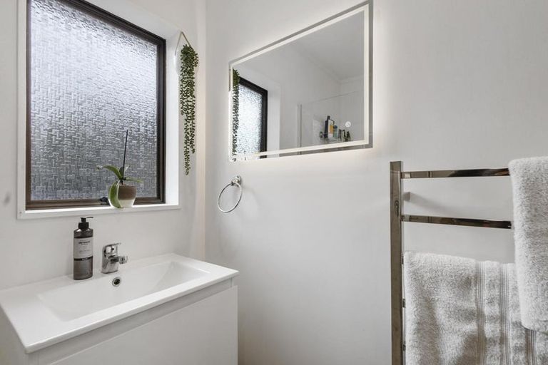 Photo of property in 163a Victoria Street, Cambridge, 3434