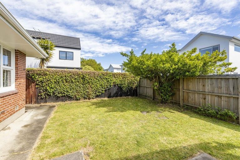 Photo of property in 47 Hills Road, Edgeware, Christchurch, 8013
