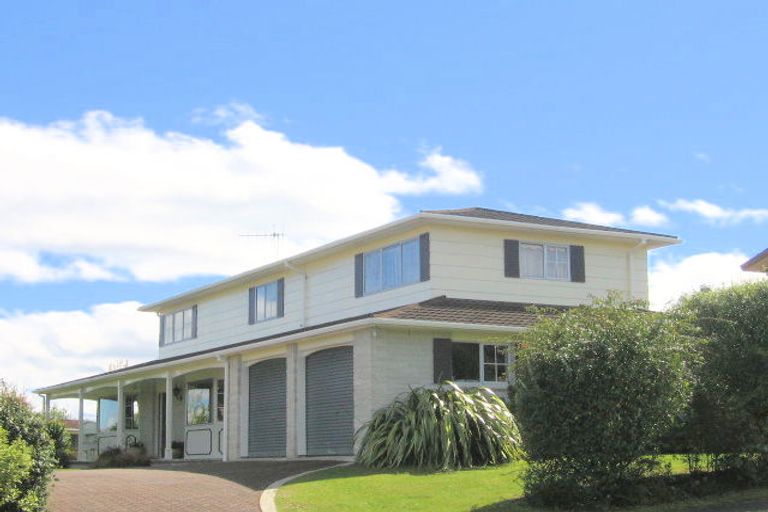 Photo of property in 21 Golders Place, Richmond Heights, Taupo, 3330